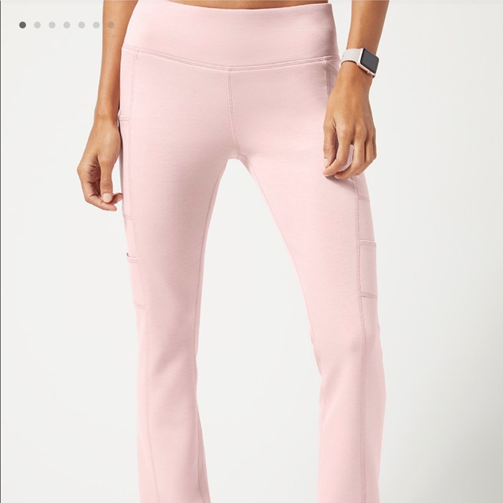 Jaanuu blushing pink yoga scrub pants